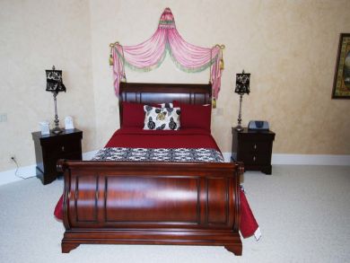 Bedroom 6 with King Bed